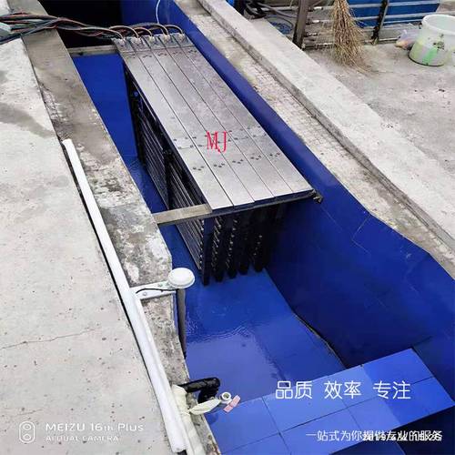 陕西周至县丝竹镇污水处理明渠框架式紫外线杀菌消毒模块图片